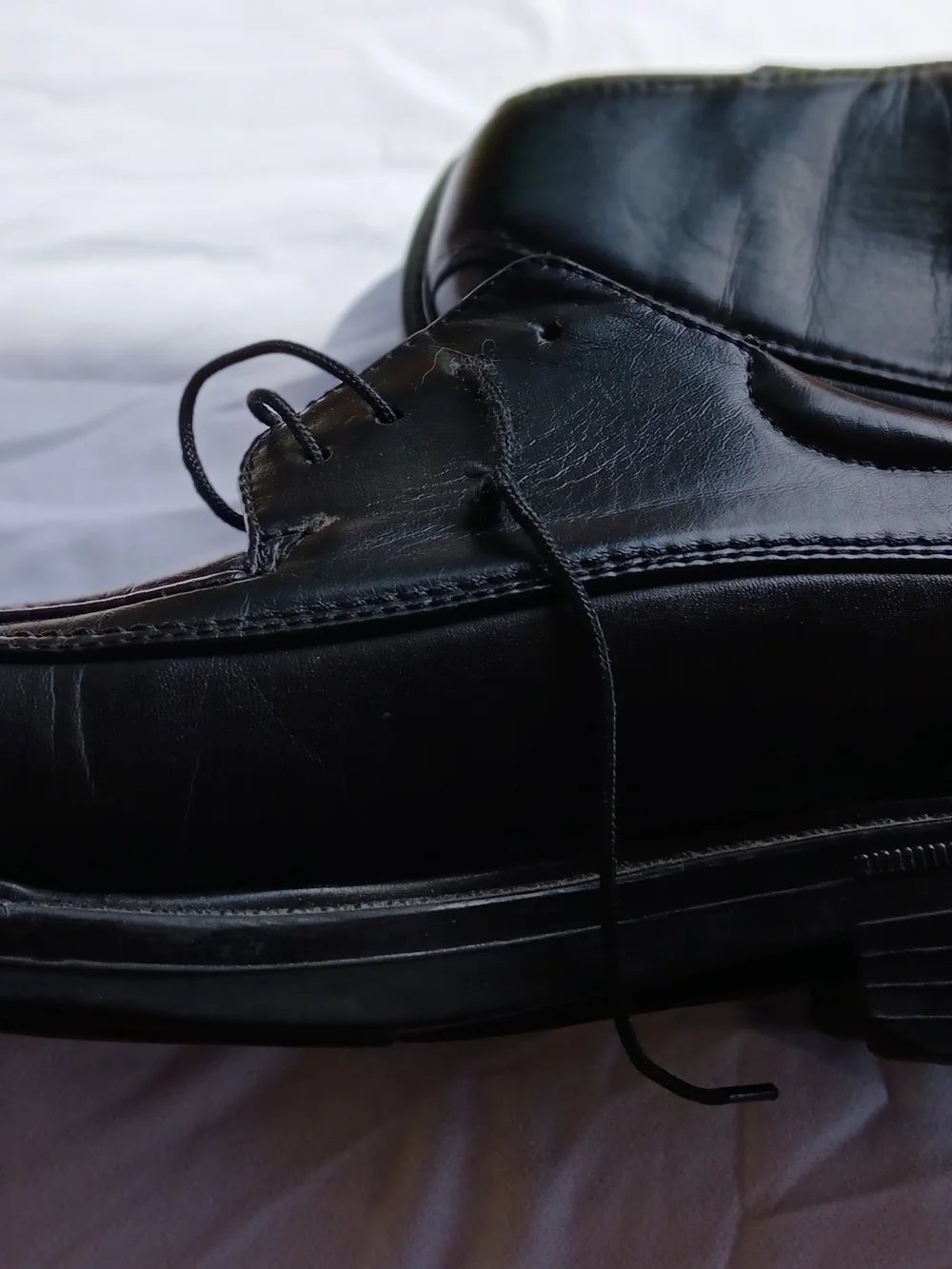 Reebok Classic Men's Black Leather Lace-Up Derby Shoes